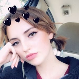 Meet your Posher, Kendra